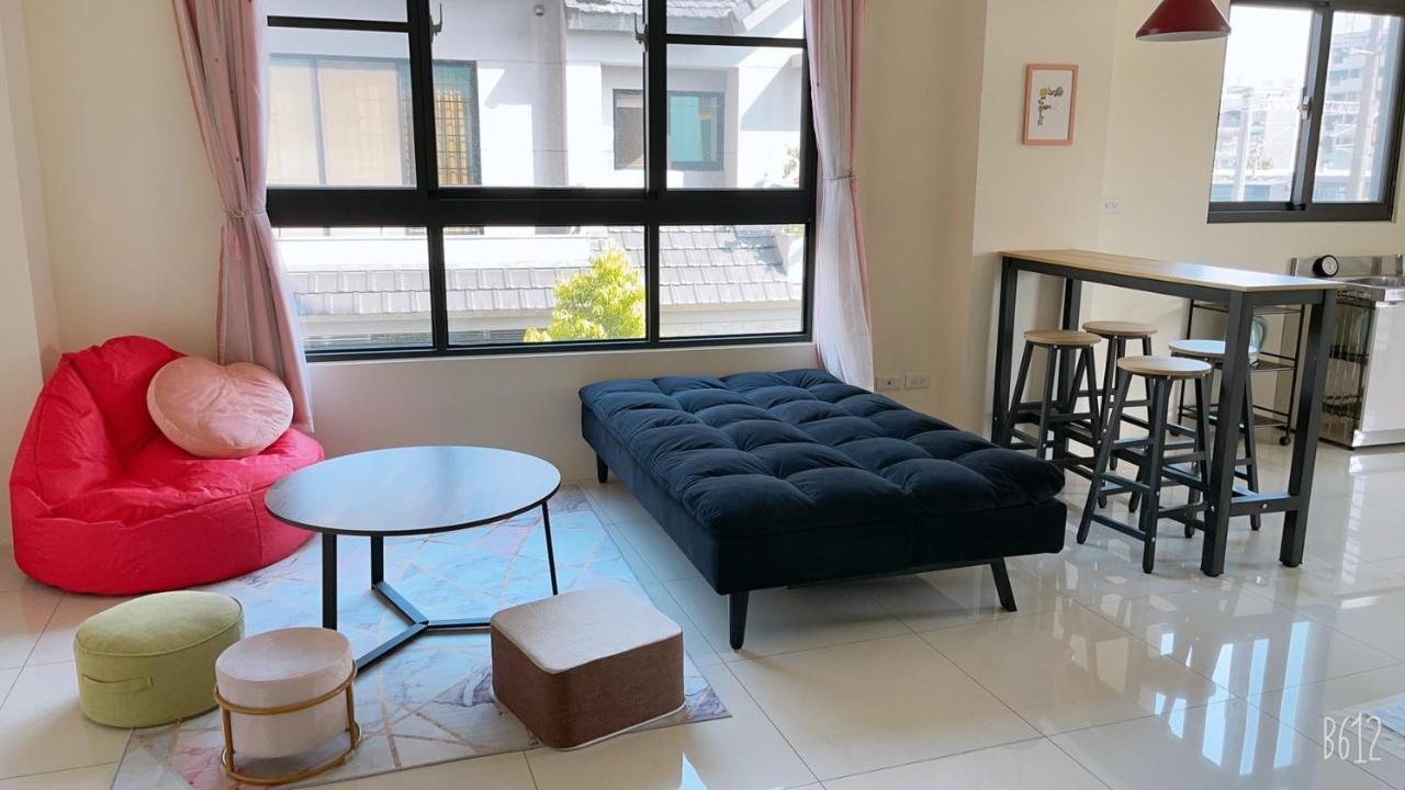 梨幸日和 Good Days In Liko Bed and Breakfast Kaohsiung Eksteriør billede